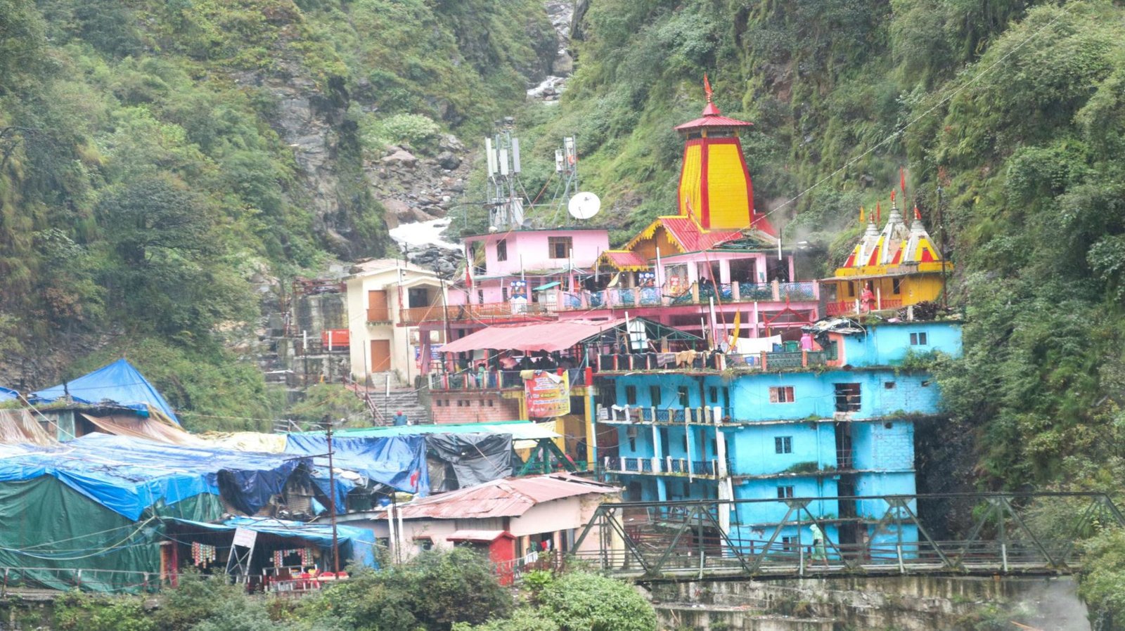 Yamunotri Yatra 2026: Complete Travel Guide, Trek Route, Darshan, Best Time & Tour Packages